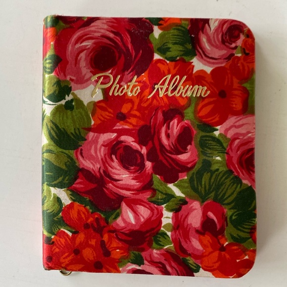 Vintage Roses Photo Album  - Brag Book - Travel - Zip Closure - Picture 1 of 12